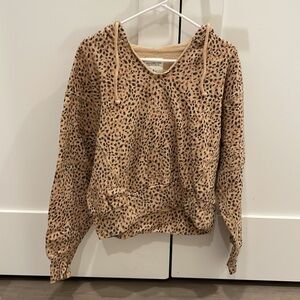 Abercrombie soft tan leopard spot crop hoodie size M